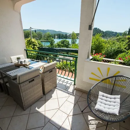 House For Rest And Recreation Tatil Evi